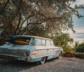 Tours visiting classic cars that are charming and unique